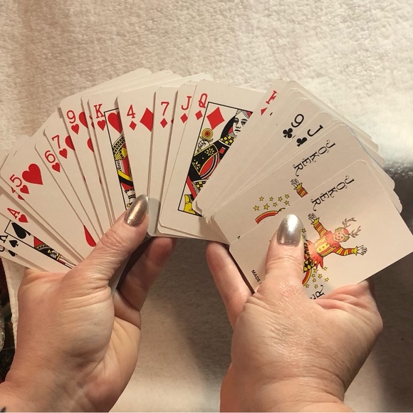 Star Trek the Next Generation playing cards in metal tin 108 cards - Picture 9 of 11